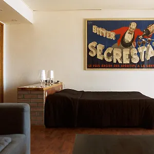 Carlina Aparthotel
